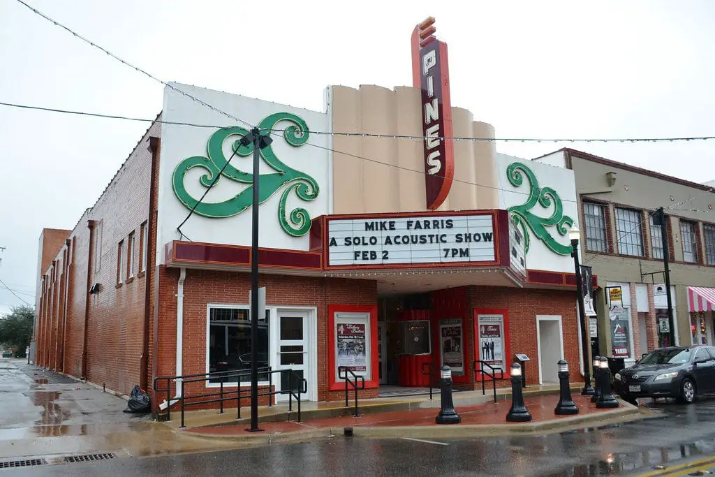 The Pine theater Luftin Texas