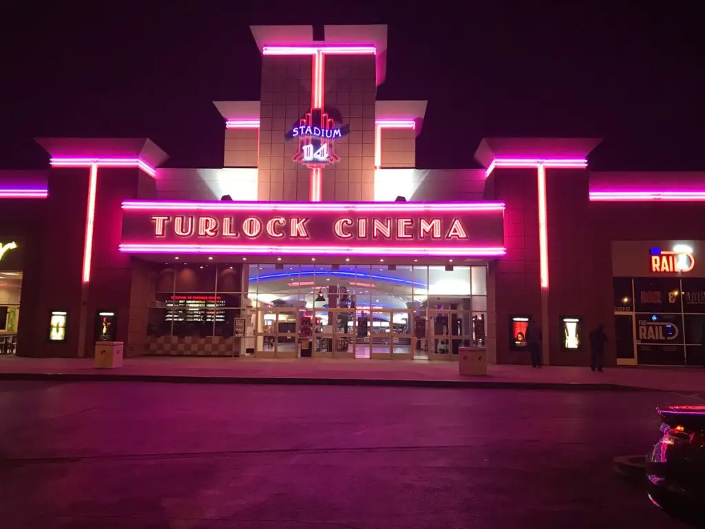 Regal Cinemas Turlock Stadium 14 Movie Theater