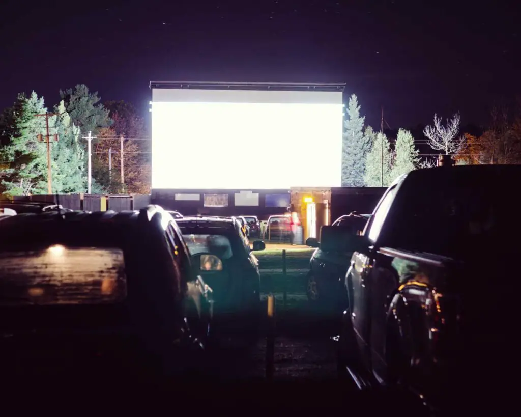 Le Grande OR Drive-in Movie Theatre