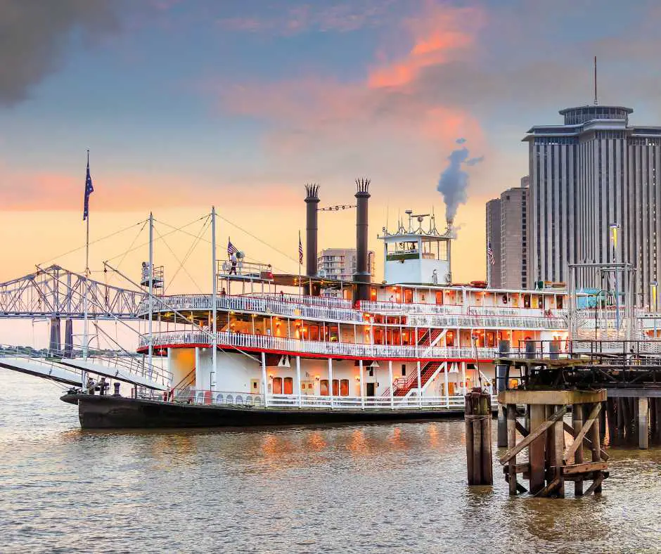 Mississippi River cruise
