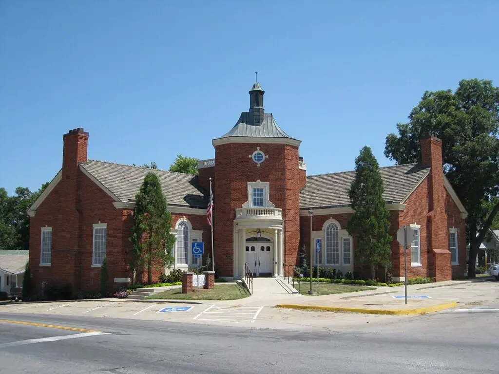 Ada Arts and Heritage Center